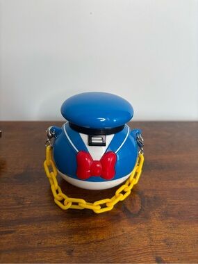 Tokyo Disney Donald Duck mini Bag 3”